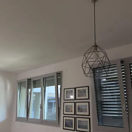 La Casa Di Lella Apartmán *